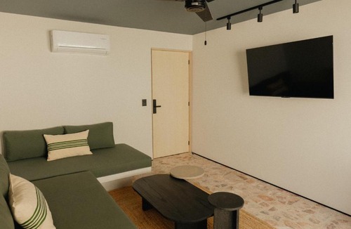 Downtown Cancun Hotel | Ixum, Casa Hotel Boutique