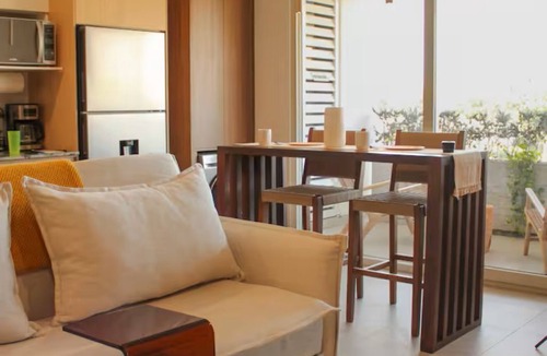 Las Glorias Condo | La Cozy Casa