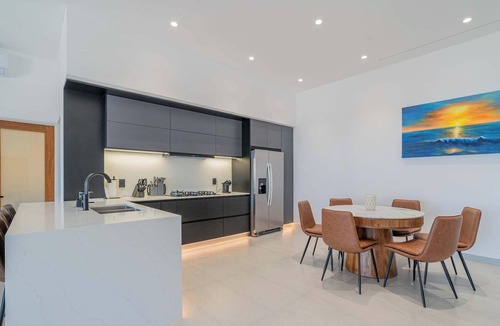 La Paz House | La Paz Dream Home: Ocean Views, Family Fun & BBQ Evenings