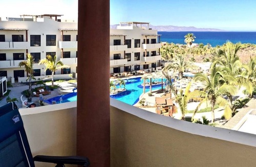 La Ventana Condo | La Ventana Penthouse 2 BR 2.5 BA Big Panoramic Living Room at Club Cerralvo
