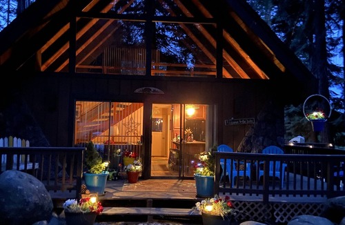 Peninsula Village Cabin | Lake Almanor Peninsula Cabin In The Pines