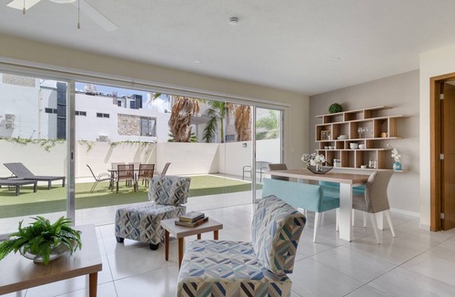 Cancun Apartment | Large apartment with pool and terrace!