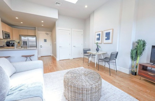 Back Bay Apartment | Light-Filled Back Bay 1 Bedroom Apartment