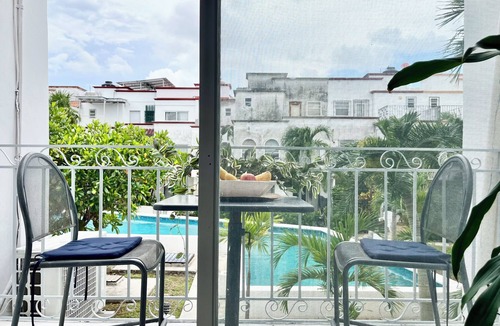Downtown Cancun Apartment | Local atmosphere great location 2 bedroom, Fast WiFi Ideal for long stays.