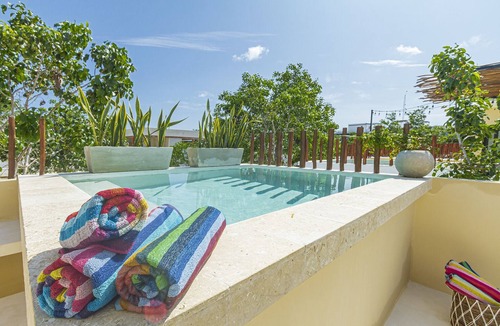 Tulum City Center House | LUXURY 3-LEVEL TOWNHOME* PRIVATE ROOFTOP POOL*CHEF