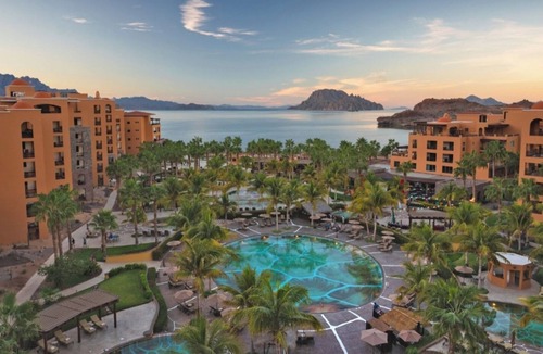 Loreto Villa | Luxury 3 BR Villa - TPC Danzante Bay Golf, Spa & Sea - Villa del Palmar Loreto