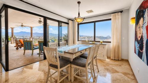 Centro Apartment | Luxury Pedregal Condo Walk to Cabo Marina