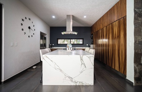 Villa Juarez House | Luxury Pool Home | Sleeps 8 | TV Room + 4 Full Baths