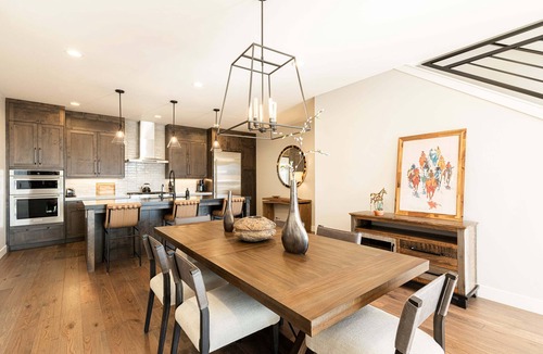 Hideout House | Modern 3BR Hideout Vista Retreat w/Hot Tub 10 Min to Park City & Jordanelle