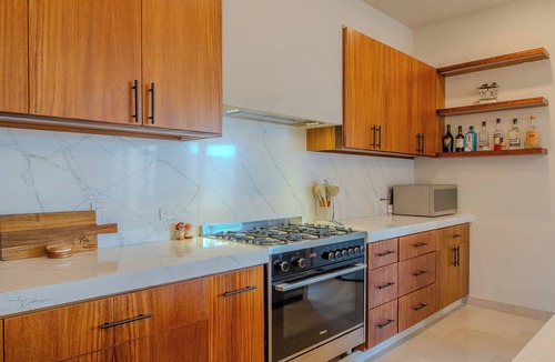 San Jose del Cabo Villa | Modern Golf‑Front Villa w/Heated Pool, Hot Tub, Game Room | Club Campestre