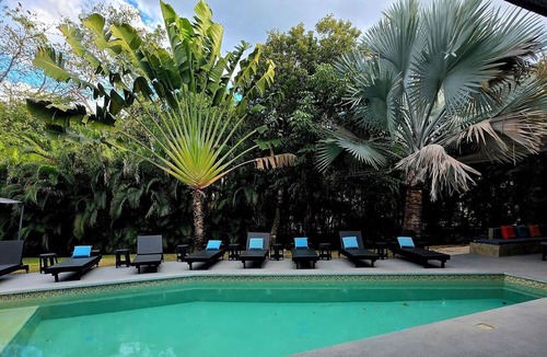 Playacar House | Modern Villa in Playacar, 5 min from Quinta—ideal for families and groups—24 guests—shuttle service