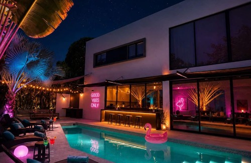 Playacar House | Modern Villa in Playacar, 5 min from Quinta—ideal for families and groups—24 guests—shuttle service