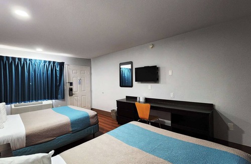 Webster Hotel | Motel 6 Webster, TX - Houston - Nasa Lake