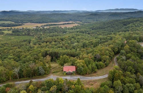 Tennga Cabin | Mountainside Retreat with Stunning Views + Hot Tub Near Ocoee River