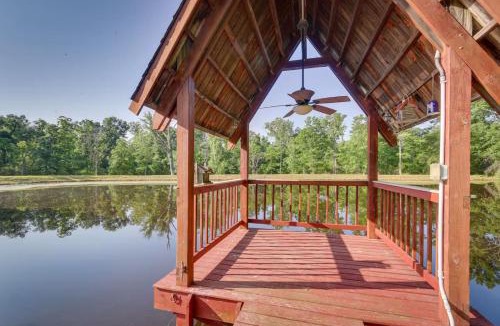 Bluemont House | Nature Escape Pond Dock Fire Pit Trails