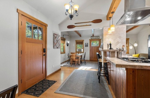 Old Bend House | New Listing! Historic Cottage | Heart of Downtown Bend