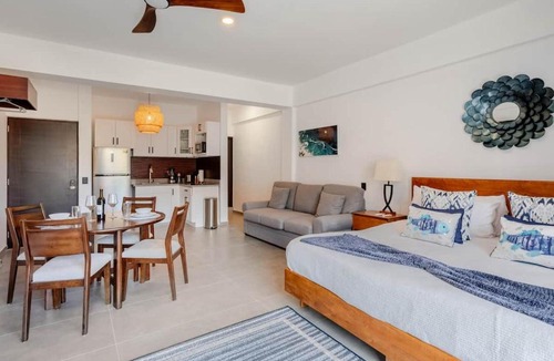 Centro Apartment | New Listing Luxury Stay in Cabo San Lucas