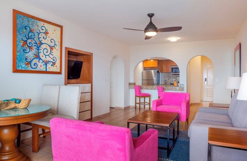 El Tezal Hotel | Ocean Front, Deluxe, 2 Bedroom Suite at Villa del Palmar Beach Resort & Spa