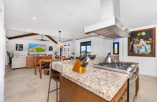 Paraiso Escondido House | Ocean view private villa with pool and activities