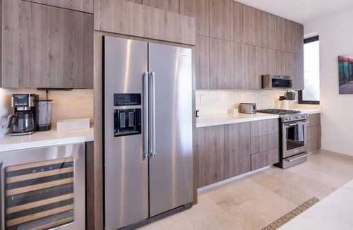 Cerritos Apartment | Oceanfront 2BR Condo Panoramic Pacific Views