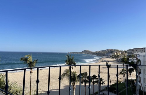 San Jose del Cabo Condo | Oceanfront condo with unobstructed views of Costa Azul beach!