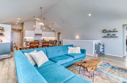 Nelscott House | Oceanfront dog friendly home with hot tub and huge view steps to beach access