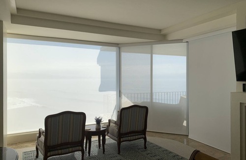 Playas de Rosarito Condo | OCEANFRONT w Amazing Views! Huge CLUB MARENA Rosarito Condo-SAFE Priv Beach/SURF