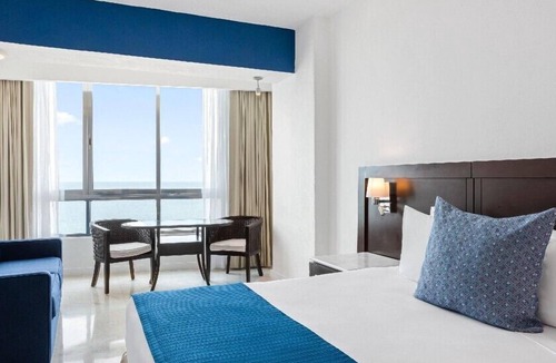 Marina Mazatlan Hotel | Park Royal Mazatlan Beach-View 1BR Condo for Memorable Vacations