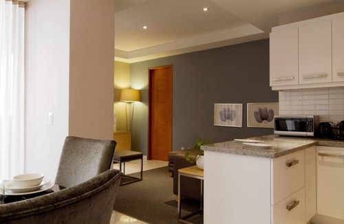 Benito Juarez Apartment | Pennsylvania Suites