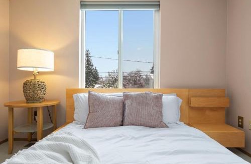 Rainier Valley House | Perch - Skyview Haven