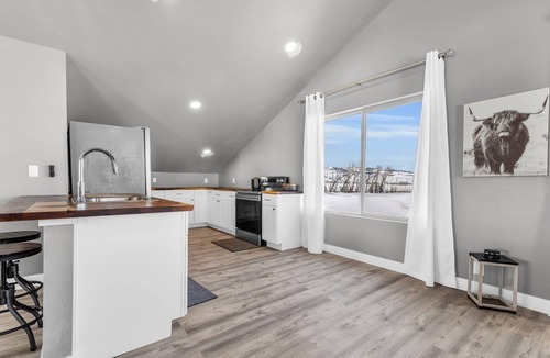 Woodland Apartment | Perfect Studio in the Heart of Kamas