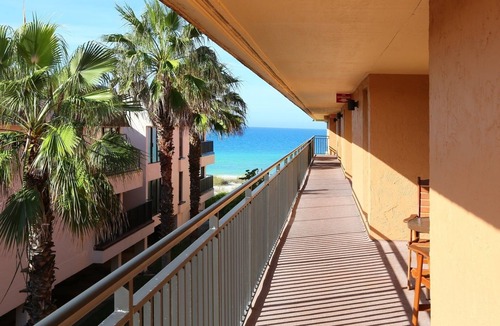 Holmes Beach Condo | Playa Encantada 214 2 Bedroom Condo by RedAwning