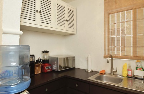 Gonzalo Guerrero House | Private house with private entrance. Patio is shared w/2 other units when rented