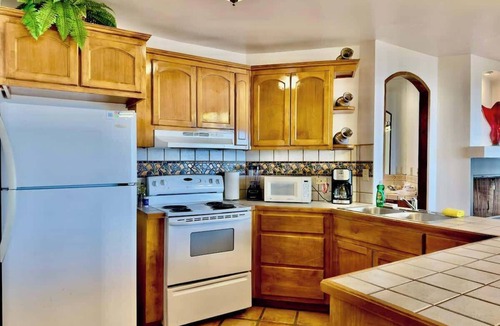 Playas de Rosarito Apartment | Puerto Nuevo Surf Villa Margarita 2BR with pool