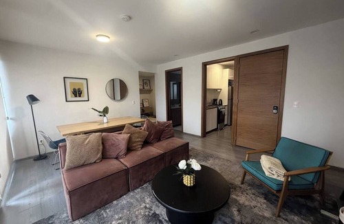 Colonia Roma Apartment | Q1 3BR/2Baths in Roma Norte