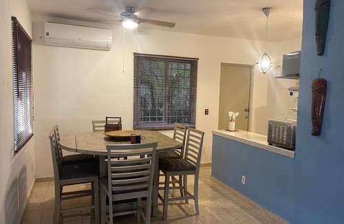Villa Juarez House | Quiet near beach,15min drive to 5th