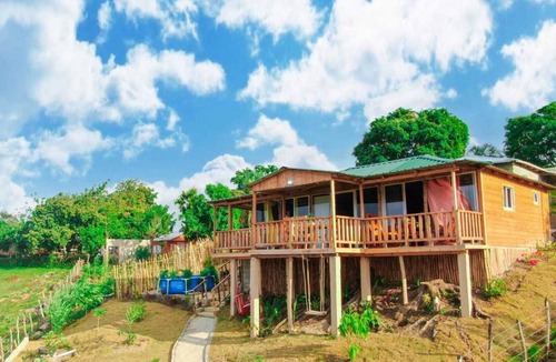 La Colorada House | Refugio Natural con Jacuzzi y Vistas Únicas en Vista al Valle, Maimón Relájate