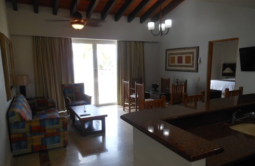 Punta de Mita Resort | Relax by the Ocean-2 BR Suite-All-inclusive is extra