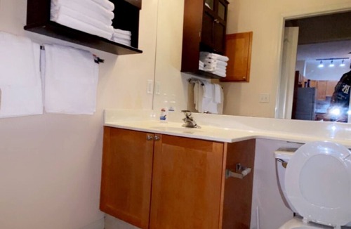 East Village Condo | Riverfront downtown