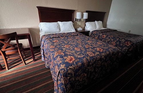 Dunmore Hotel | Rodeway Inn Dunmore