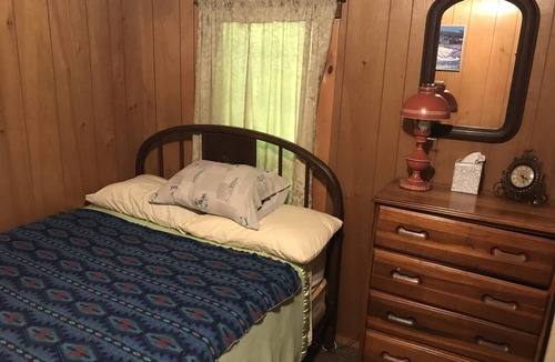 Glover Cabin | Rustic cabin on Daniel's Pond.