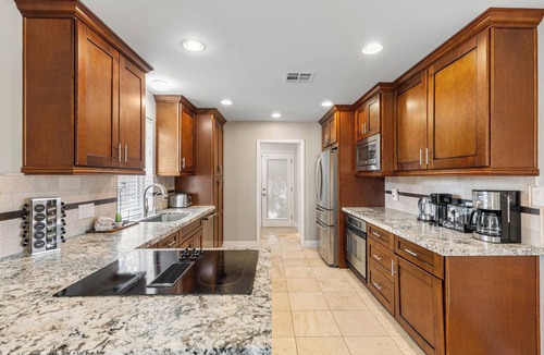 Scottsdale Highlands House | Scottsdale Getaway for 6 | Private Pool, Hot Tub & 6-Hole Putting Green