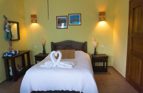 Centro - Supmza 001 Hotel | Sea Hawk Suites