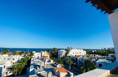 Puerto Juarez Apartment | Shark suite, 5 min walking to the beach. Shark piso2