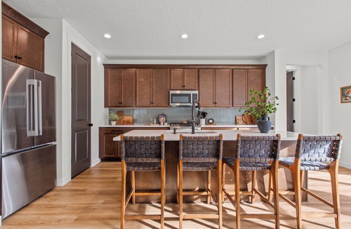 Mountain Green House | Snowbasin GETAWAY. 6 bedroom family home. Sleeps in 18