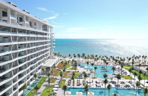 Playa Mujeres Condo | Spacious 3-bedroom condo with AC in adorable Cancun