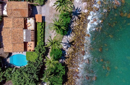 Romantic Zone Villa | Spacious 5-bedroom villa in fabulous Puerto Vallarta with AC, WiFi