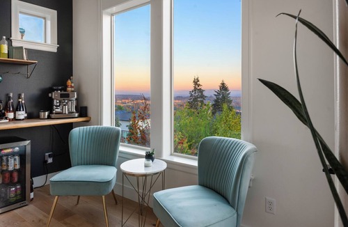 Rock Creek House | Spacious & Cozy Happy Valley Home