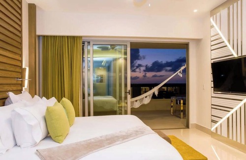 Puerto Juarez Resort | Spacious Two-Bedroom Pool View Suite in Cancún – Perfect for Families