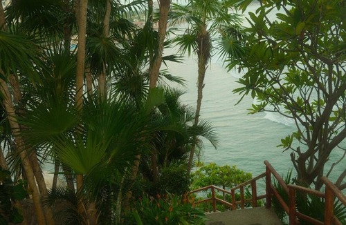 Puerto Marques Apartment | Spectacular Two-Story Penthouse in Acapulco with Beautiful Views